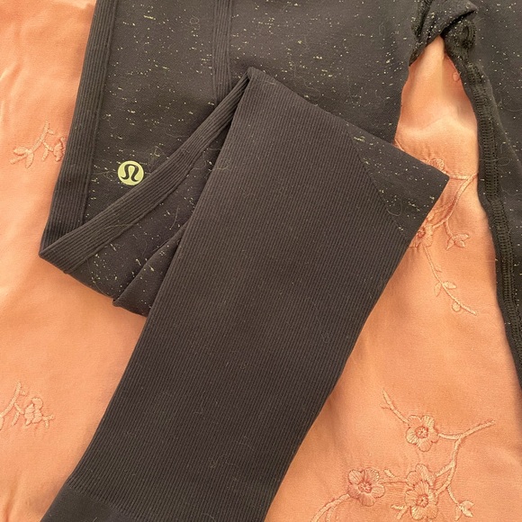 LuluLemon leggings - Picture 2 of 4